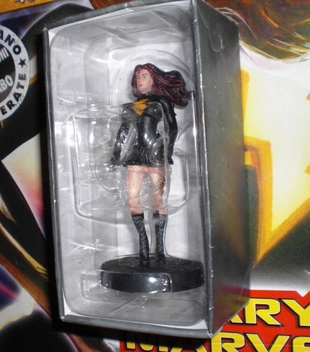 Mary marvel statuina - mary,